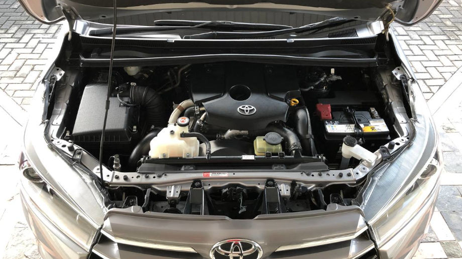 TOYOTA INNOVA INNOVA 2.4 V AT DIESEL (REBORN) AT 2019